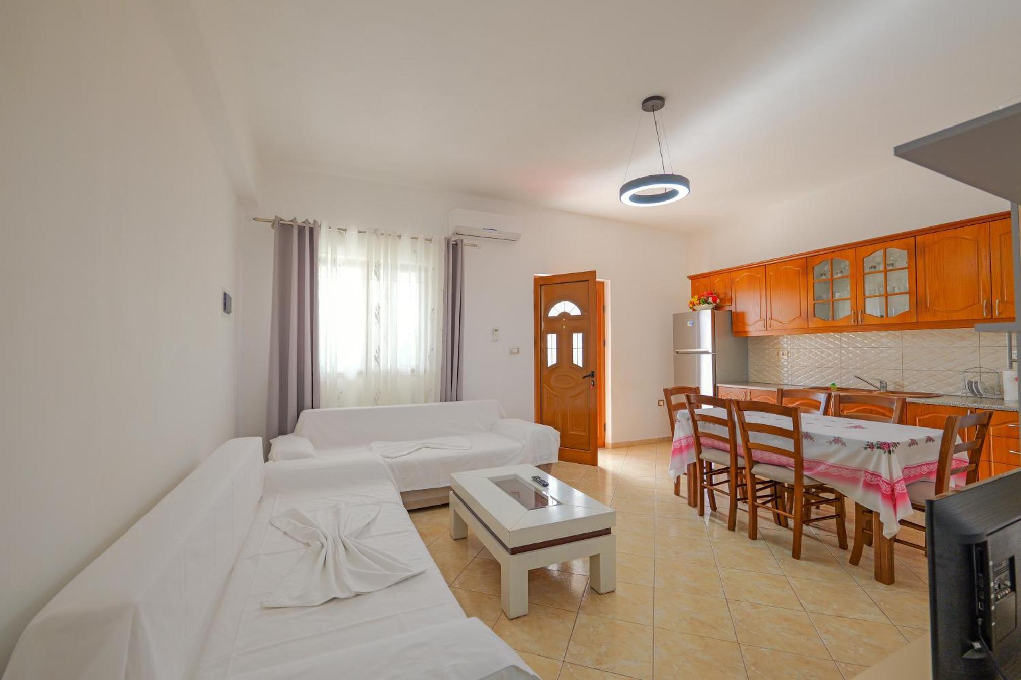 Brahimi Guest House クサミル エクステリア 写真