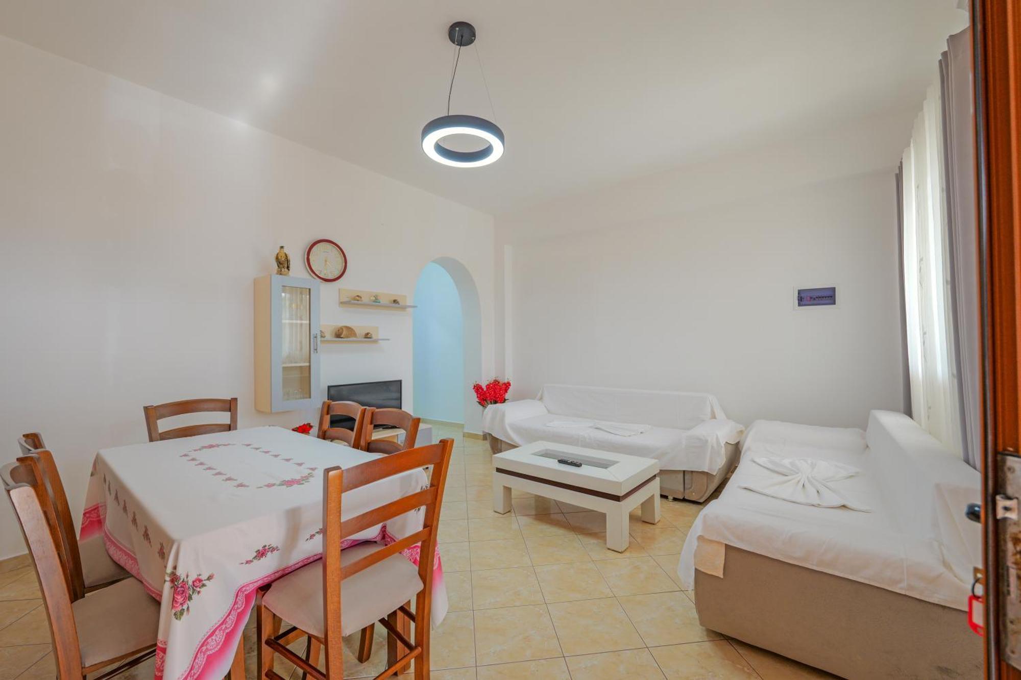Brahimi Guest House クサミル エクステリア 写真