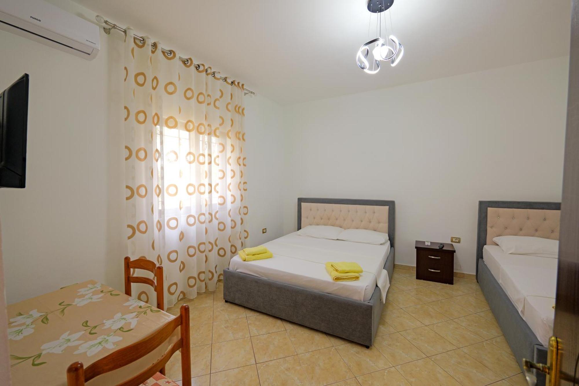 Brahimi Guest House クサミル エクステリア 写真