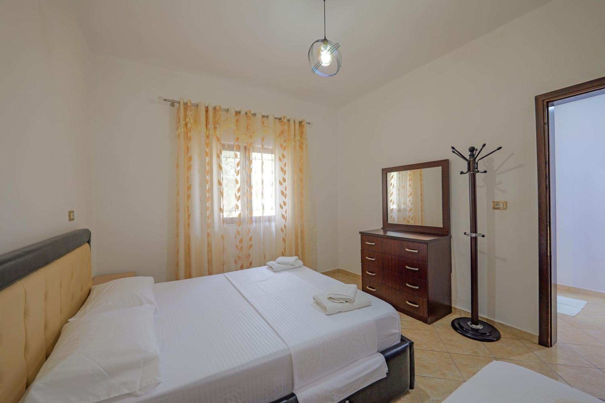 Brahimi Guest House クサミル エクステリア 写真