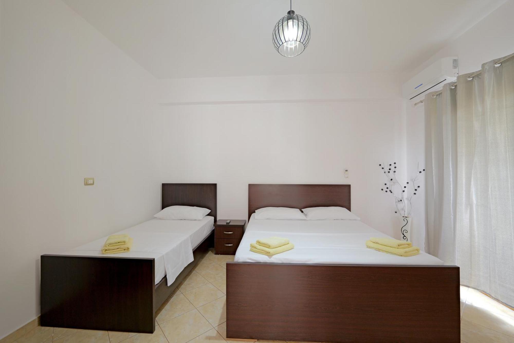 Brahimi Guest House クサミル エクステリア 写真