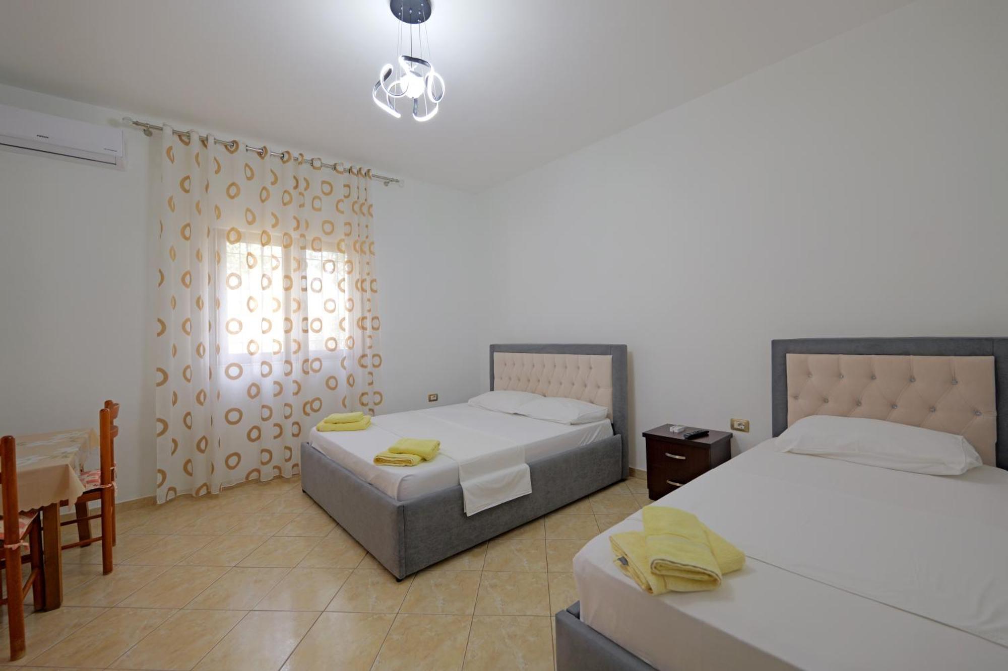 Brahimi Guest House クサミル エクステリア 写真