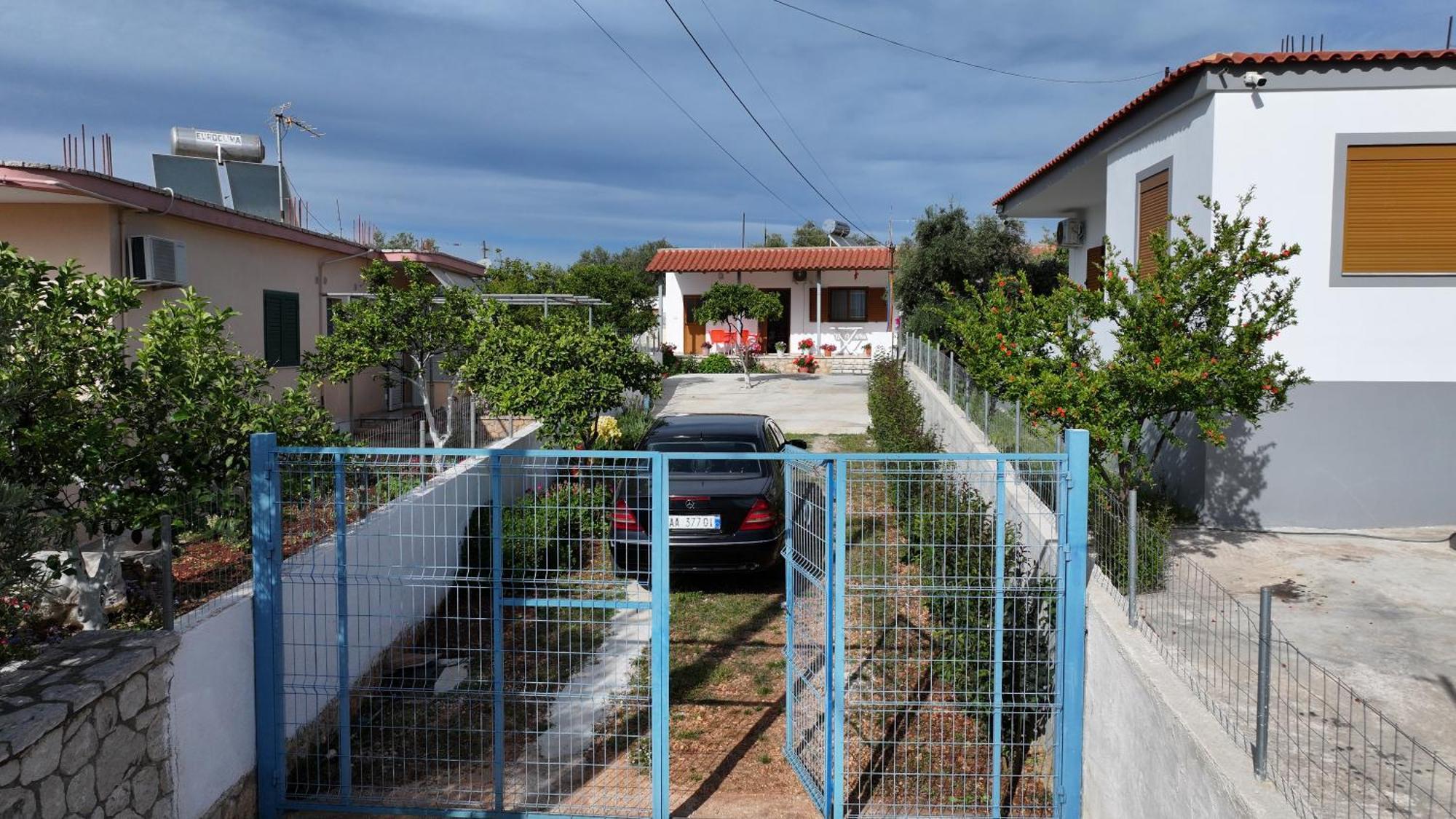 Brahimi Guest House クサミル エクステリア 写真